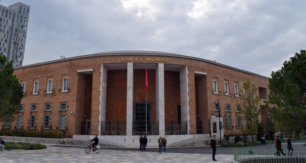 Banka e Shqiperise pritet te rrise serish normen baze te interesit